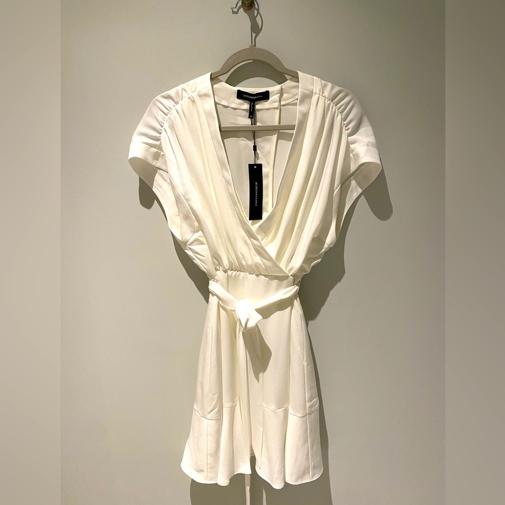 NEW BCBG DRESS WITH TAG WOMEN’S SIZE XS OFF WHITE LINED